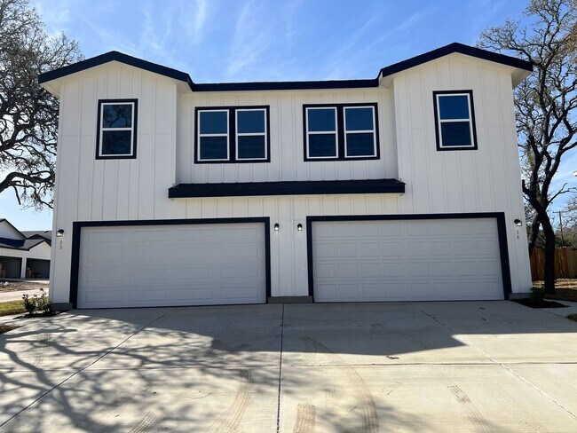 Primary Photo - New Luxury homes! Call Now!! 830-327-8773