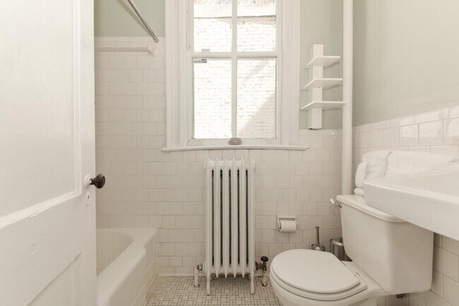 Building Photo - 1821 19th St NW