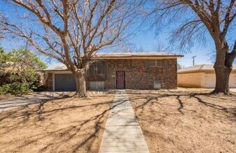 Building Photo - 5111 Matador Trail
