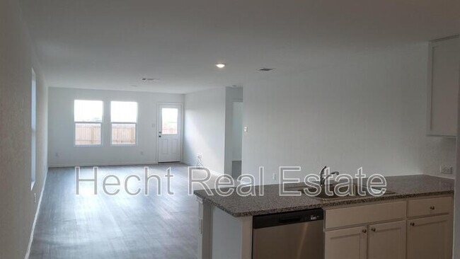 Building Photo - 9137 Navarro Vis