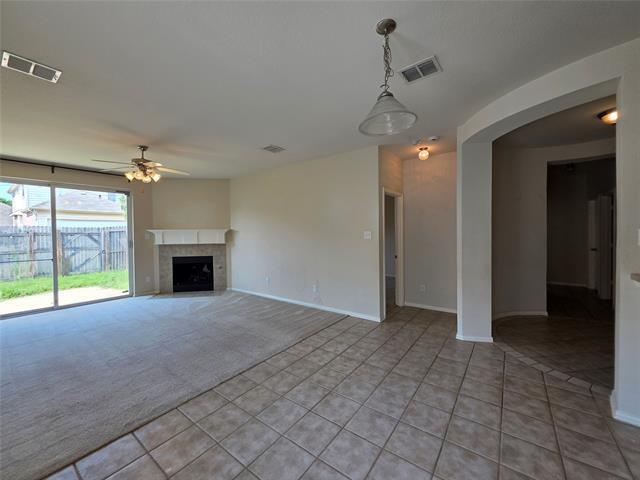 Building Photo - 6000 Mariposa Dr