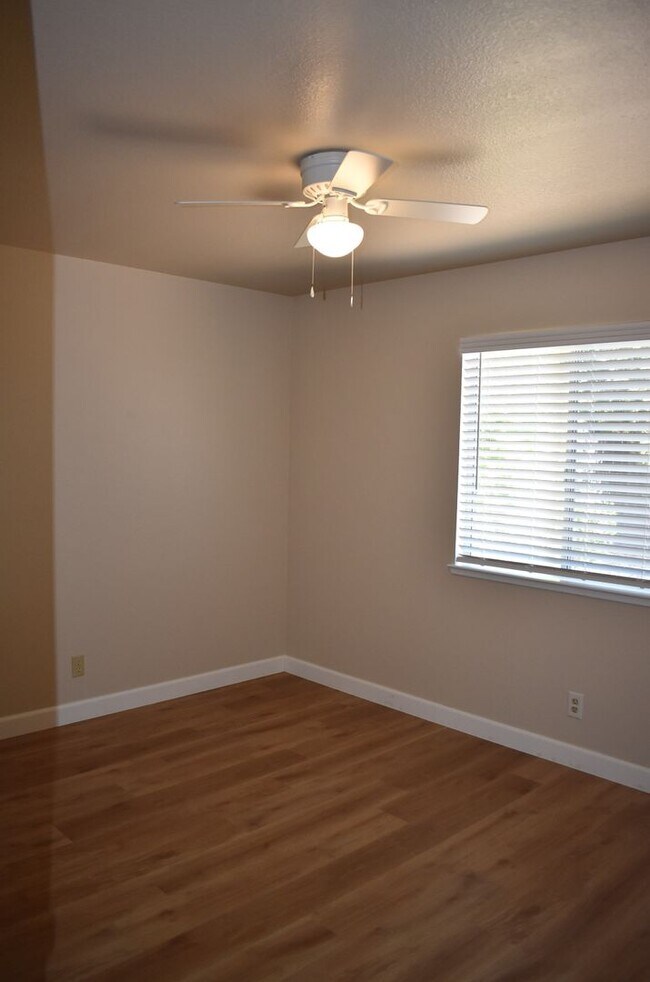 Building Photo - Updated and Well Maintained Winters Home!