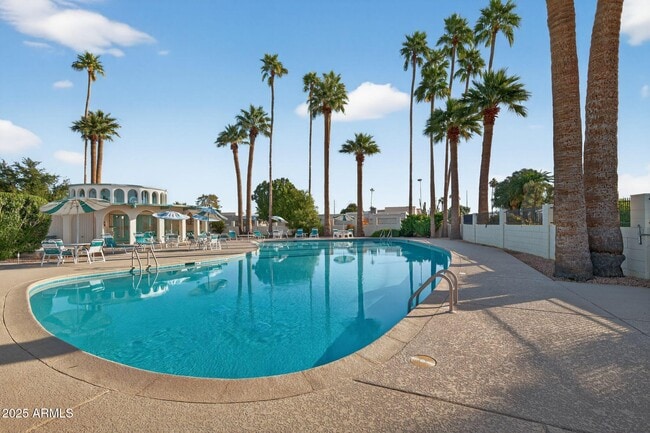 Building Photo - 6259 E Avalon Dr