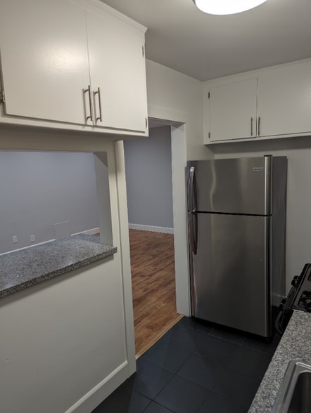 Building Photo - 7062 Lanewood Ave