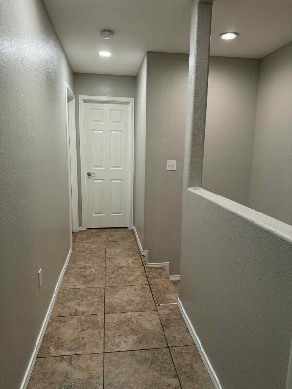 Building Photo - 205 Los Flores Ave