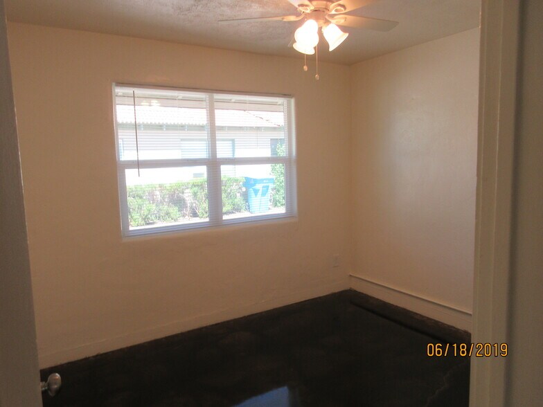 Building Photo - 223 W Turney Ave