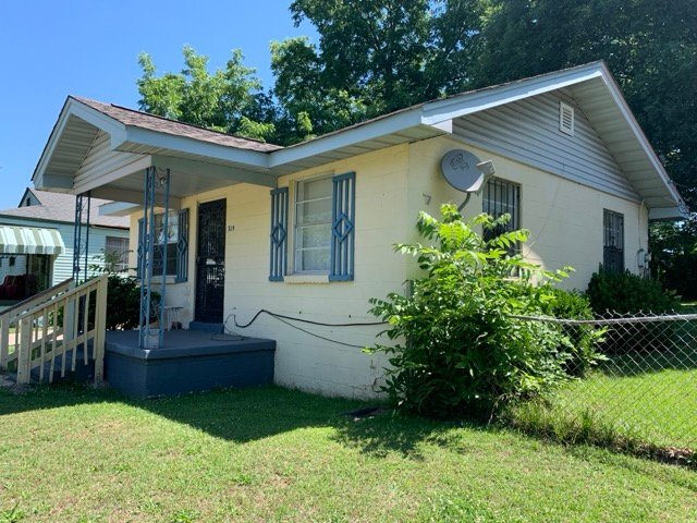 Building Photo - 519 Ave X
