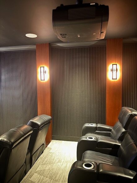 Building Photo - 655 W Irving Park Rd