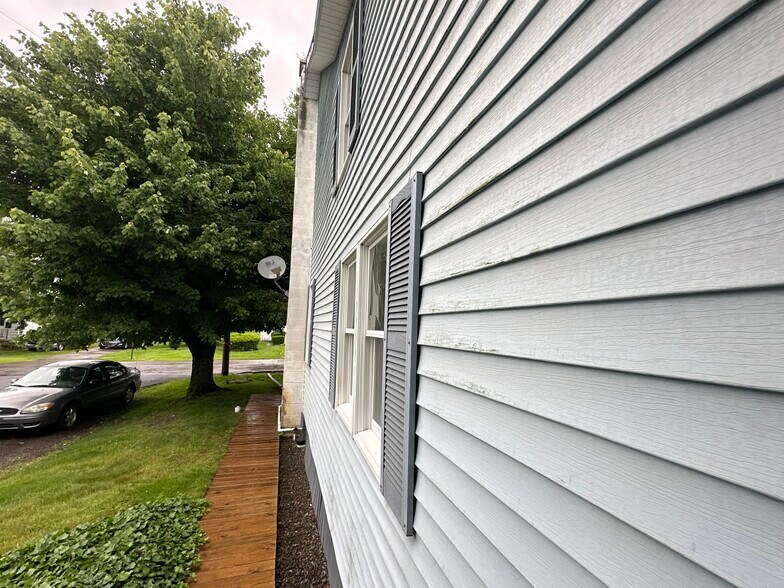 Building Photo - 1061 Kidder St