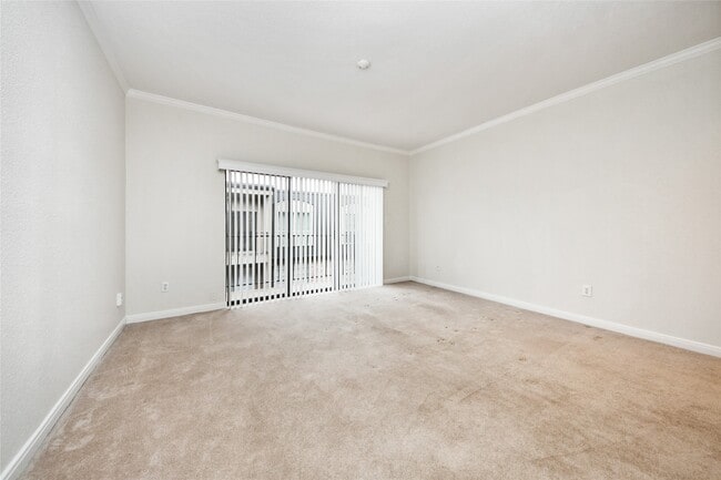 Building Photo - 2400 N Braeswood Blvd