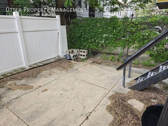 Building Photo - 1304 W Allegheny Ave