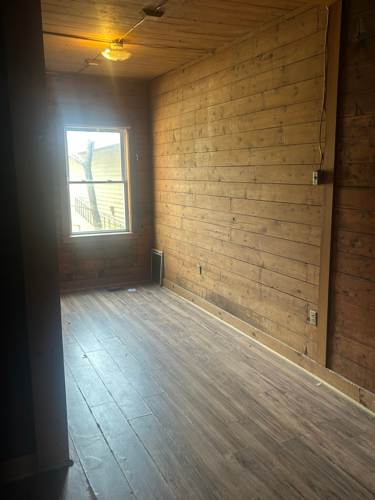 Building Photo - 277 River St