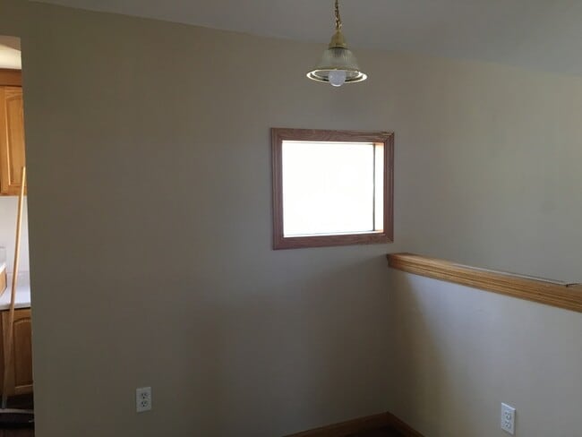 Building Photo - 2104 Reaney Ave E