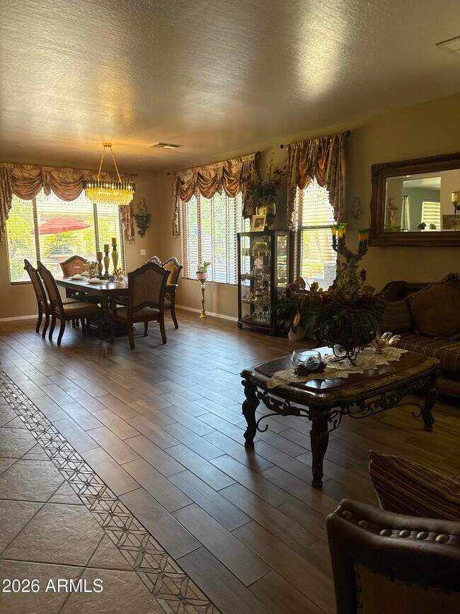 Building Photo - 3928 W Range Mule Dr