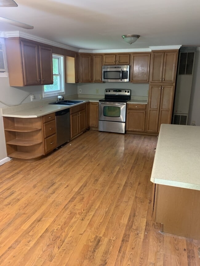Building Photo - 2041 Mona Lisa Dr