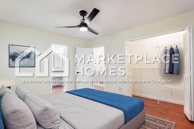 Building Photo - 4477 Glenhaven Dr