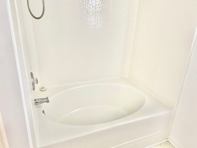 Building Photo - 1622 Baylor Dr