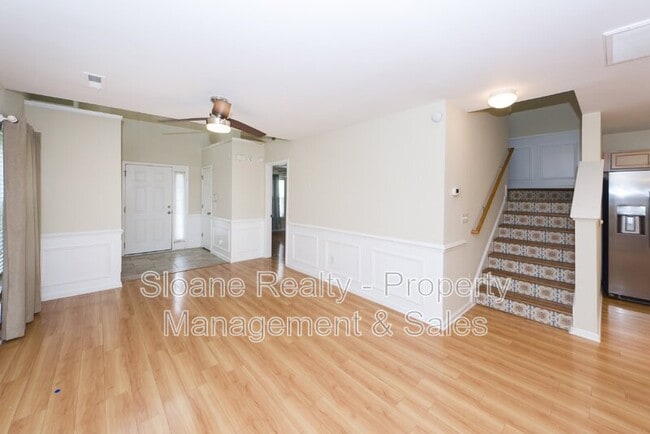 Building Photo - 2457 Scholar Ln