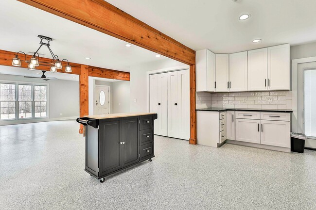 Building Photo - Fully Renovated 4BR Ranch Steps From Serenbe!!! Privacy, Nature & Modern Living