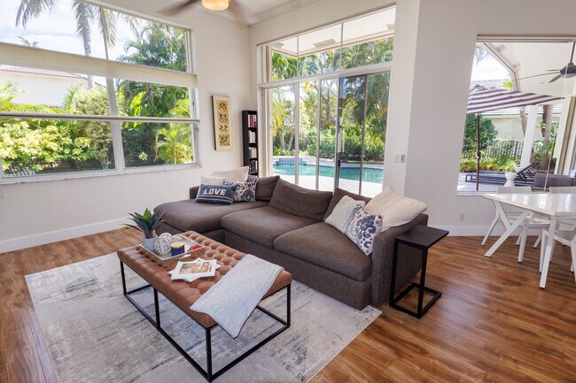 Building Photo - 280 Landings Blvd