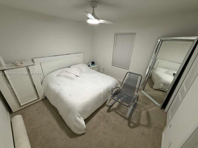 Building Photo - 441 NE 13th St