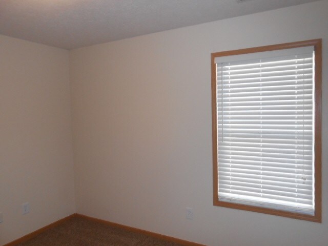 Building Photo - 25 Bazler Lane