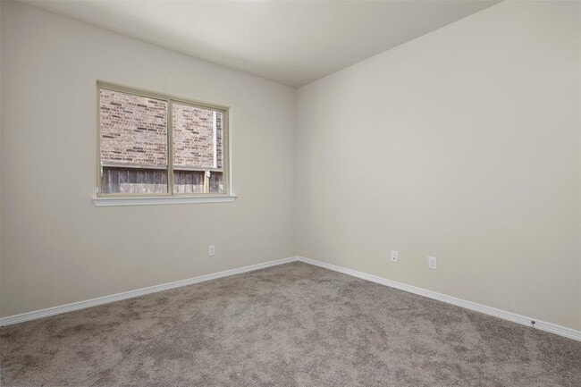 Building Photo - 2410 Table Rock Ct