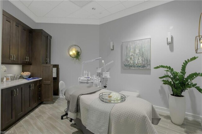 Building Photo - 13533 Blue Bay Cir