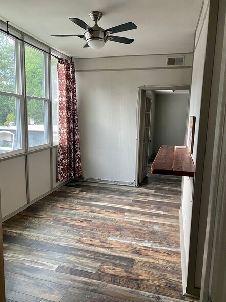 Sunroom - 5455 Chemin de Vie