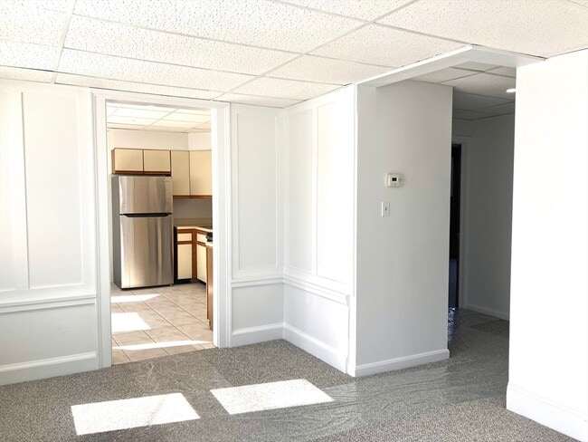 Building Photo - 444 Broadway