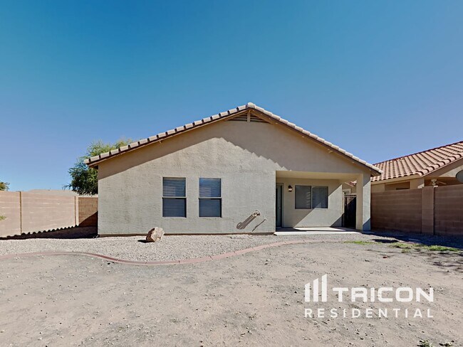 Building Photo - 21308 Howell Dr