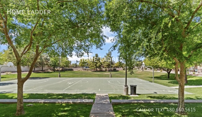 Building Photo - 1714 E Hampton Ln