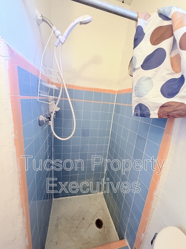 Building Photo - 3274 E Benson Hwy