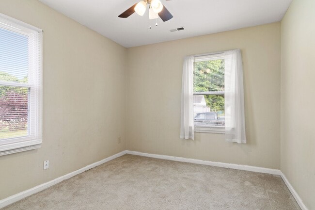 Building Photo - 503 Woodfin Rd