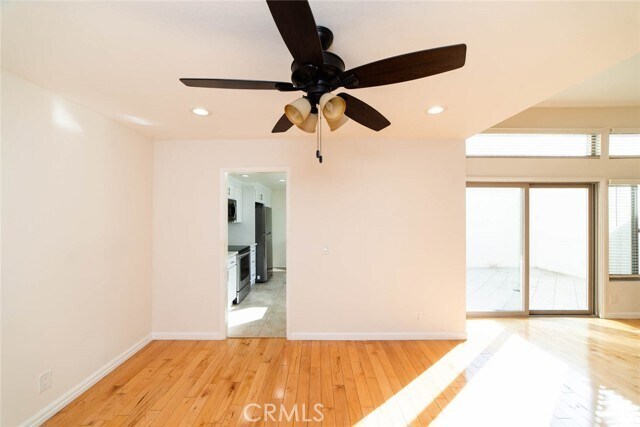 Building Photo - 13 Morena