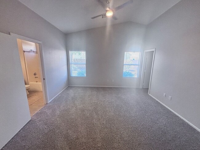 Building Photo - GREAT SINGLE STORY WITH 3 BEDS & 2 BATHS IN GATED COMMUNITY!