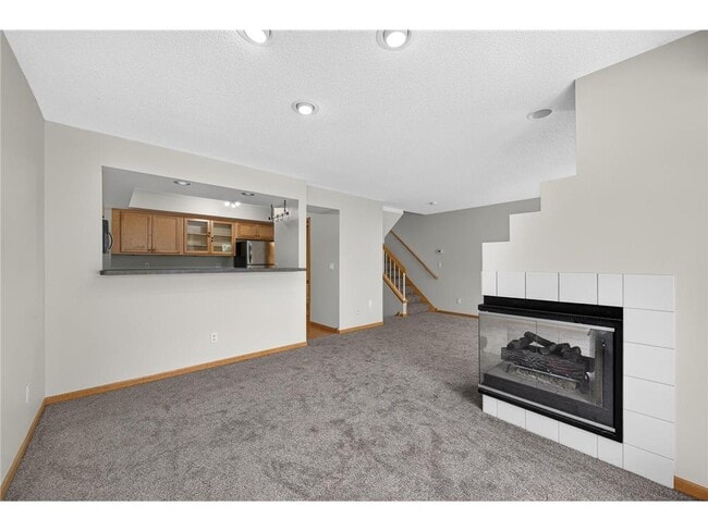 Building Photo - 15600 24th Ave N
