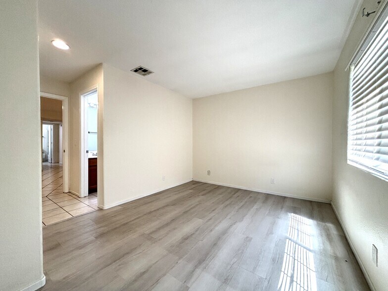 Building Photo - 1800 Edmond St