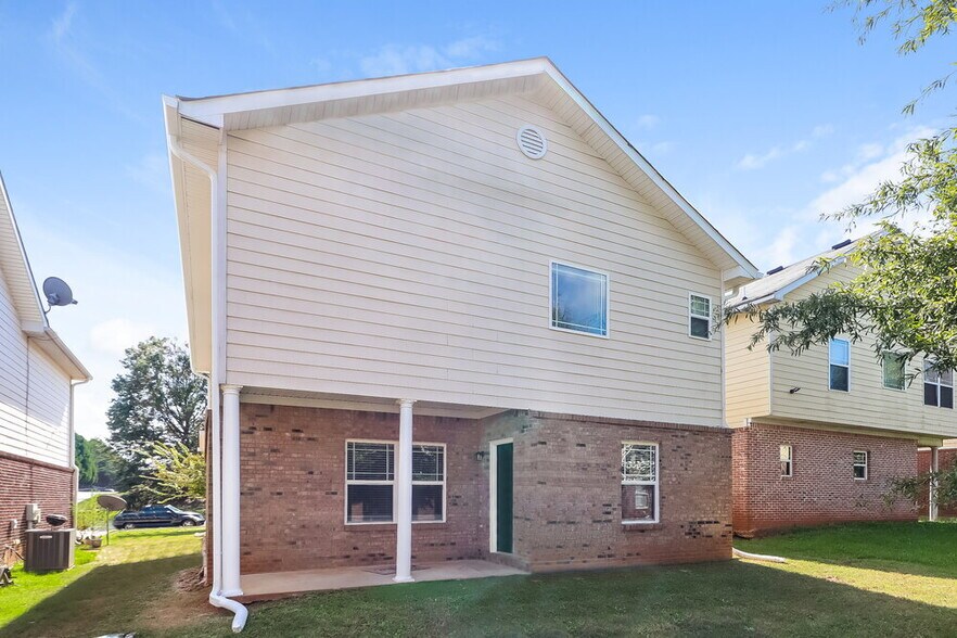 Building Photo - 4014 Haworth Pkwy