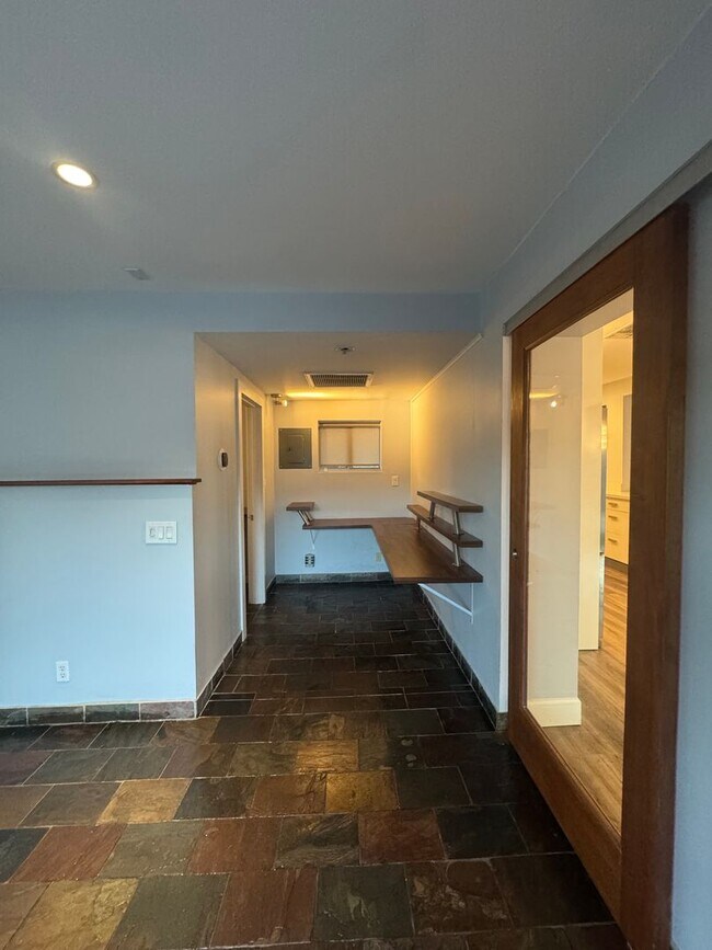 Building Photo - 3 bedroom home in Downtown Phoenix