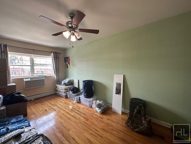 Building Photo - 65 PLACE