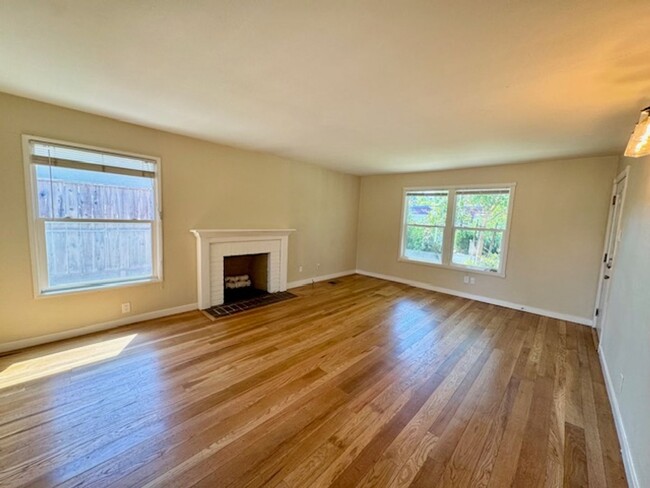 Building Photo - Charming single level home in Walnut Creek...