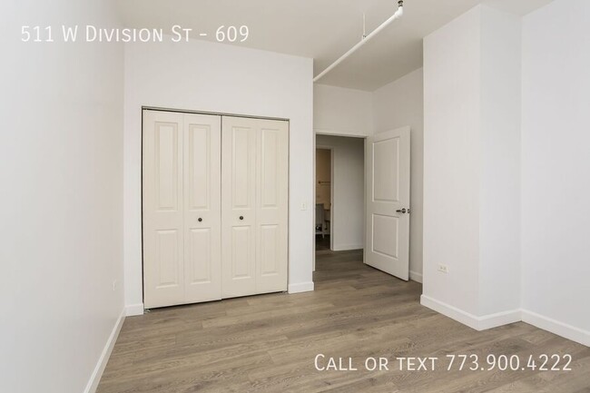 Building Photo - Old Town 2 bed 1 bath with in unit washer/...