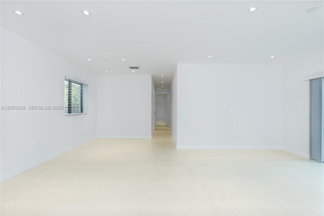 Building Photo - 1801 NE 173rd St