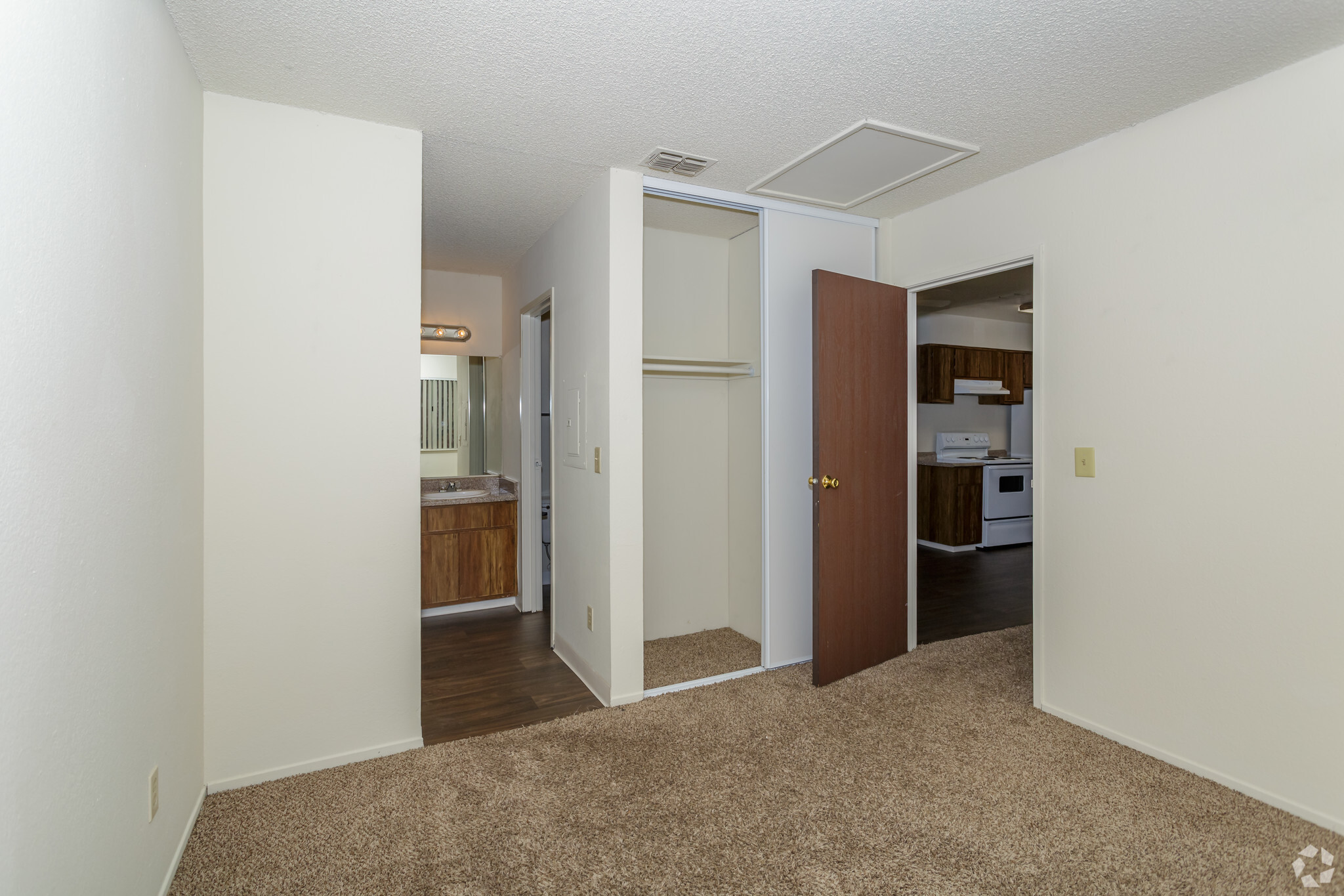 1BR, 1BA - 610 SF - Quail Ridge