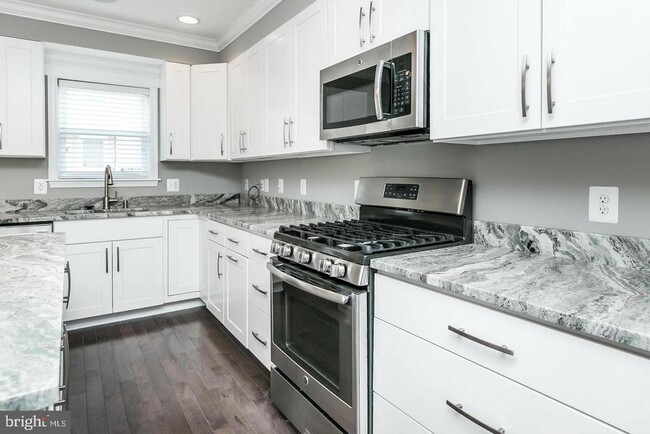 Building Photo - 1815 Westphal Pl