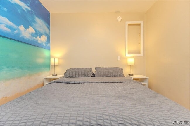 Building Photo - 1968 Mackenna Ave