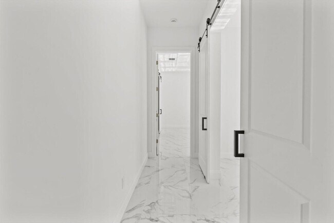 Building Photo - 10264 Field Flower Trl