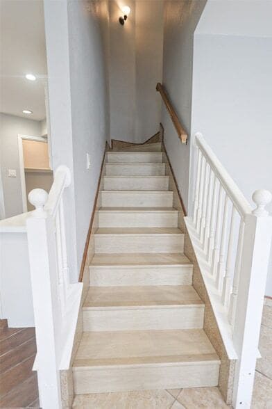 Building Photo - 815 Valleycreek Rd