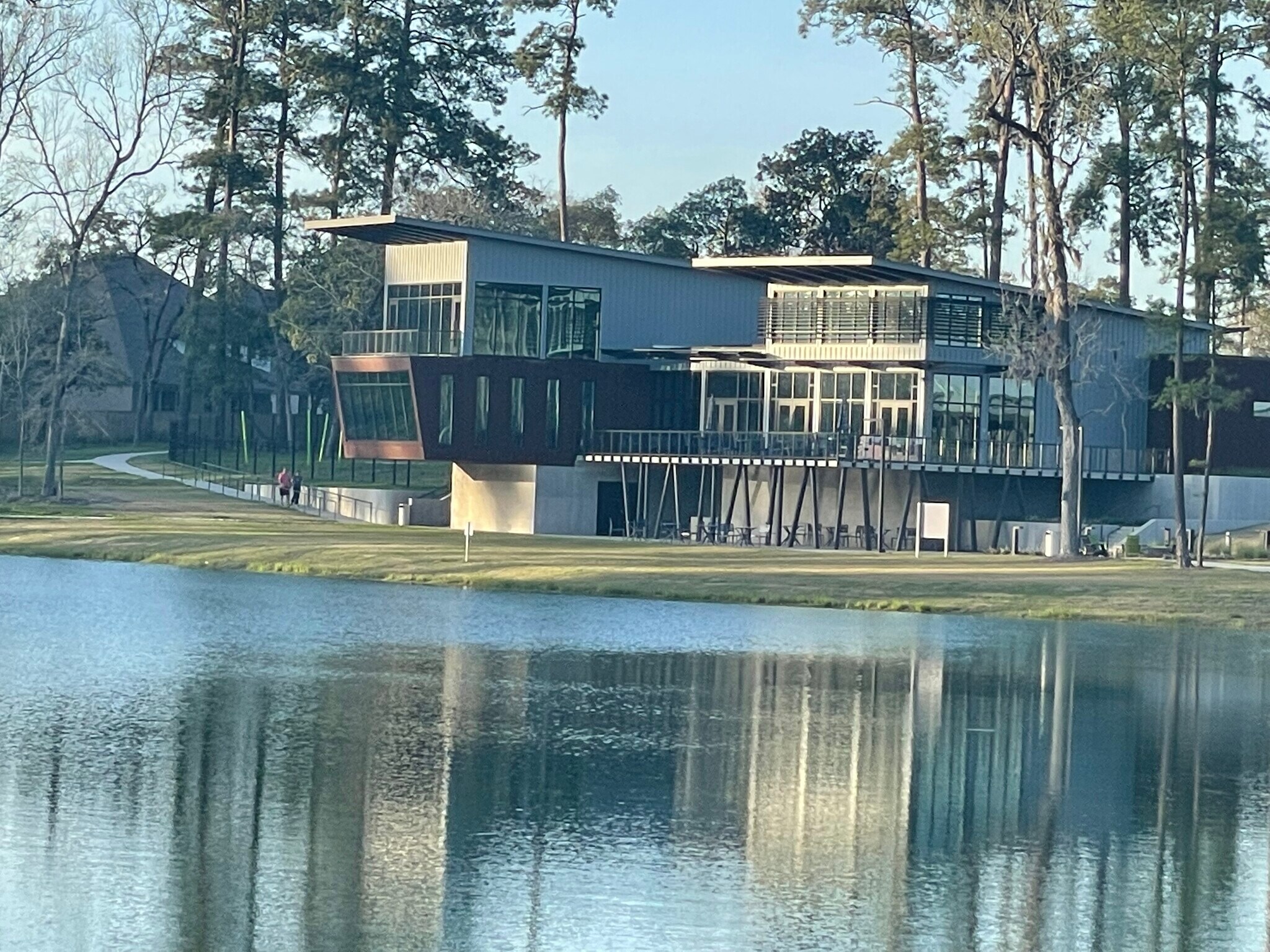 Boat house with gym access - 214 Skybranch Ct